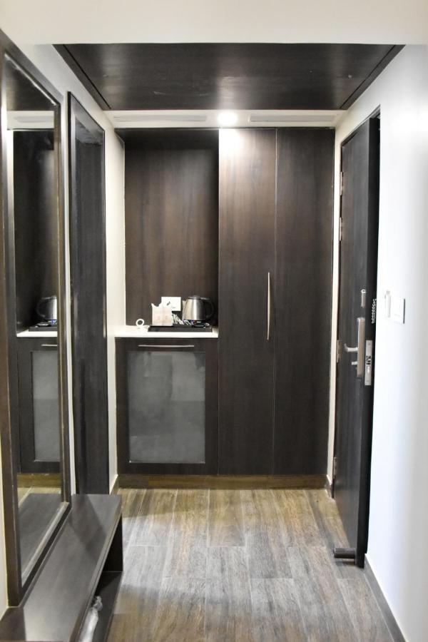 Hotel Platinum Shravasti Katra  ภายนอก รูปภาพ