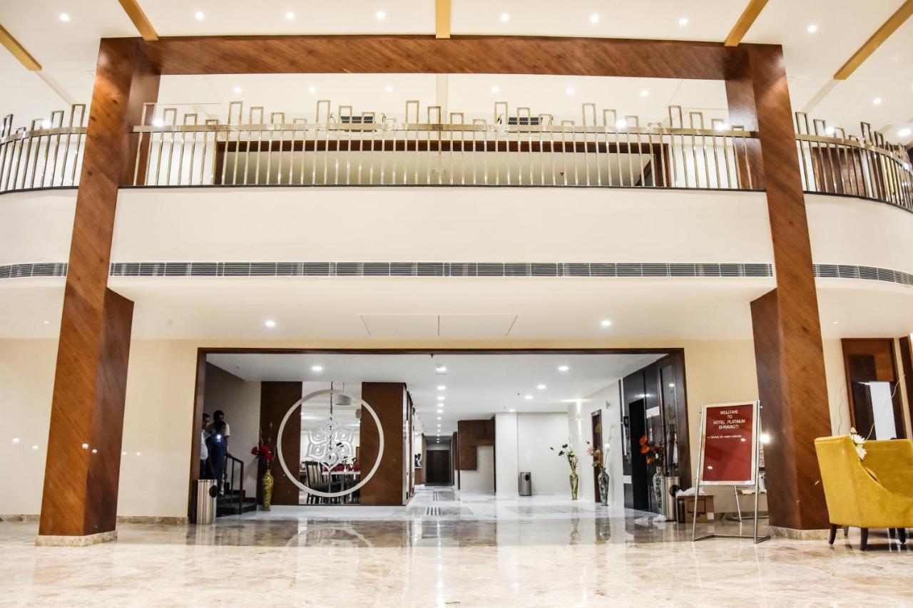 Hotel Platinum Shravasti Katra  ภายนอก รูปภาพ