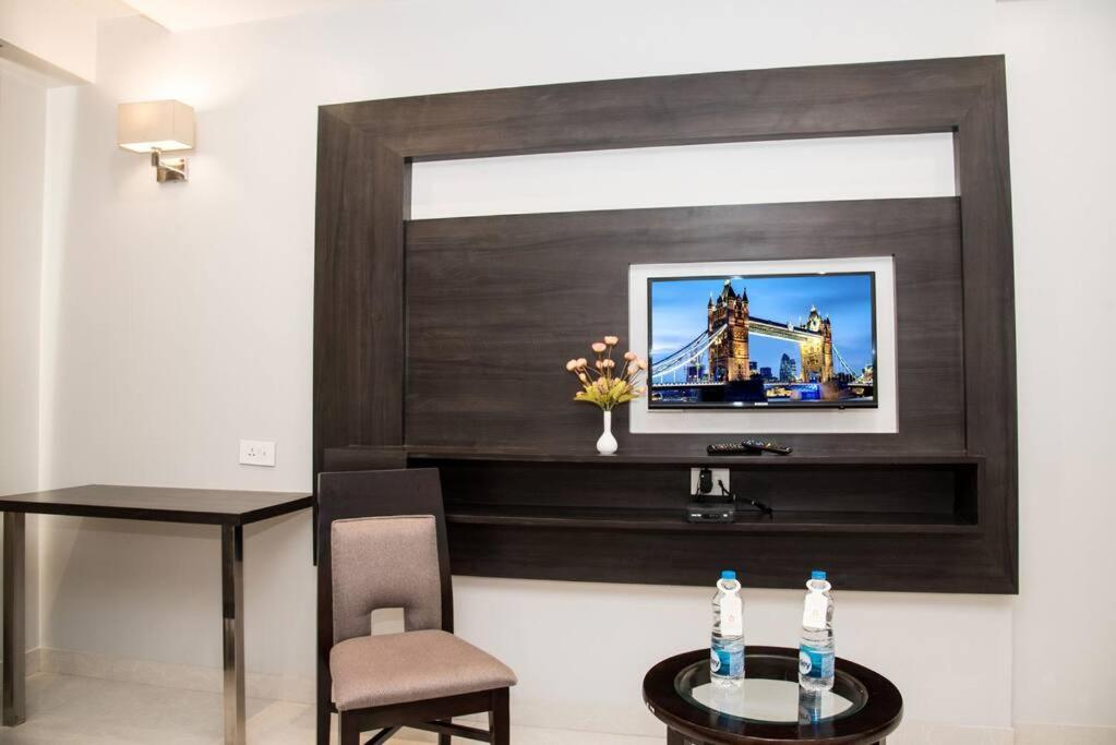 Hotel Platinum Shravasti Katra  ภายนอก รูปภาพ